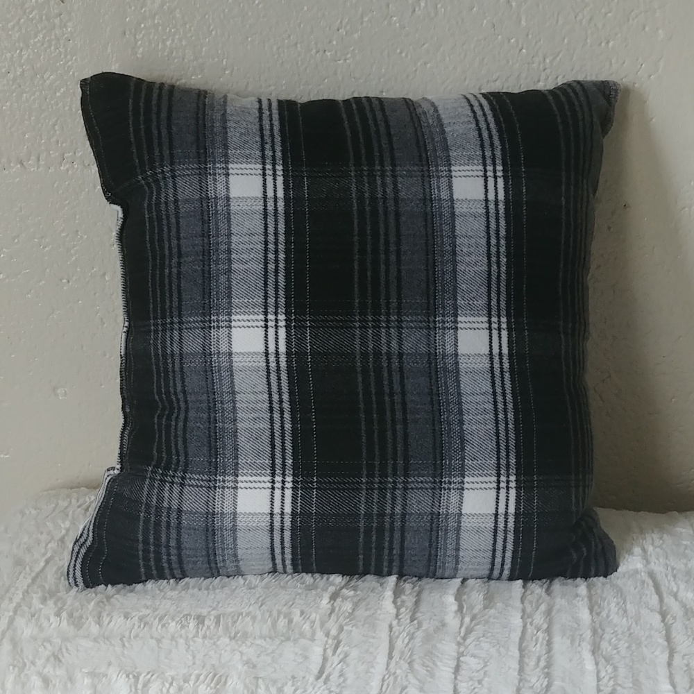 Mainstays Plaid Decorative Square Throw Pillow